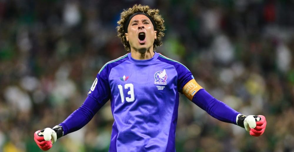 Guillermo Ochoa hace historia en mundiales ¿Cuáles han sido sus otras participaciones? imagen del post