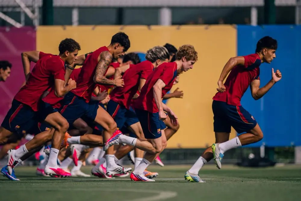 Barcelona vs CE Europa: un amistoso sin TV ni público y con once de La Masia imagen del post