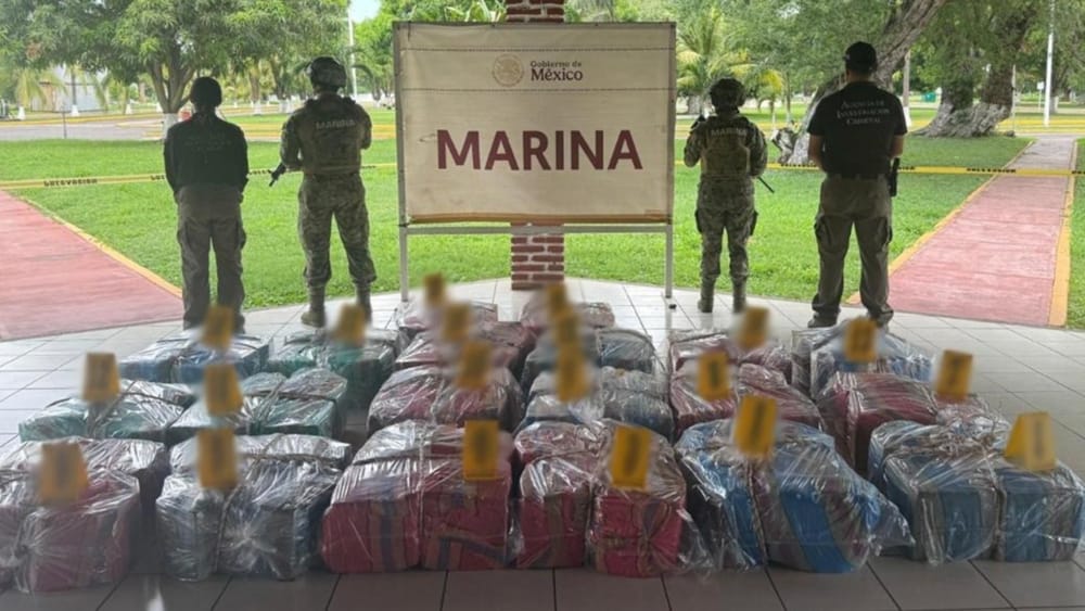 La Marina asegura una tonelada de cocaína en un buque en el puerto de Lázaro Cárdenas imagen del post