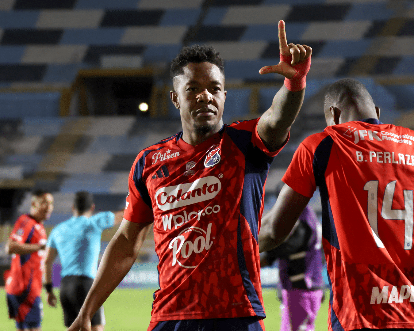 Medellín y Vasco da Gama empatan 2-2 con dos autogoles y la serie se define en Río imagen del post