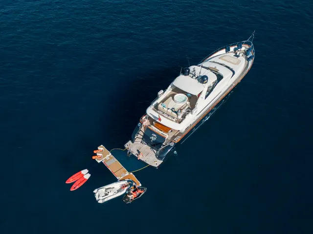 Marcos Llorente y Ferran Torres en Ibiza: un yate de 90,000 euros y un vino sin confirmar imagen del post