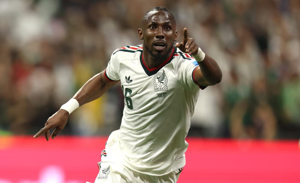 La FIFA pone a Julián Quiñones en el Top 10 de mejores jugadores del Mundial 26 imagen del post