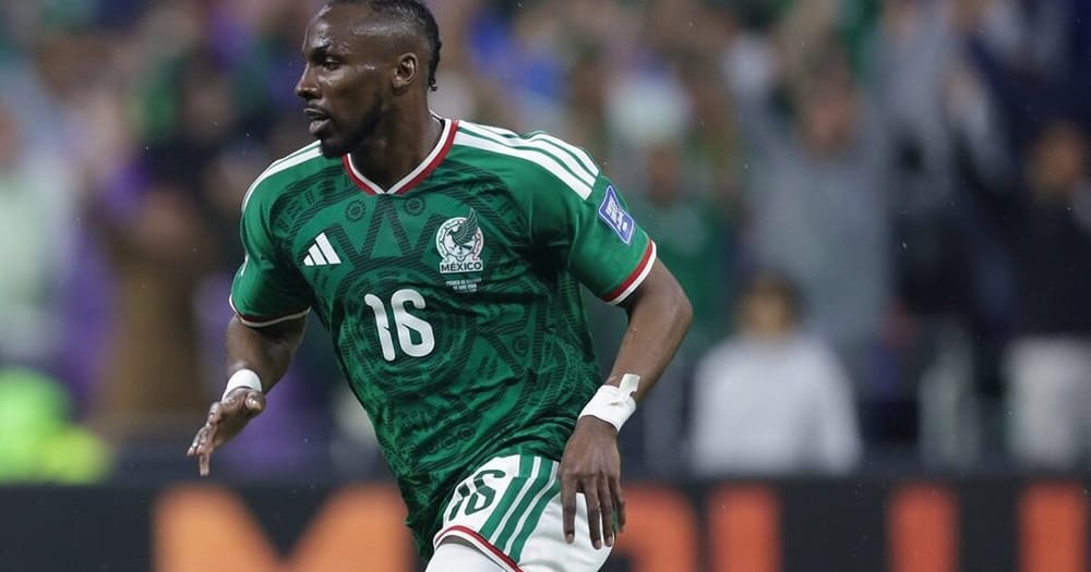 Julián Quiñones a un gol de ser histórico en Mundiales con México imagen del post
