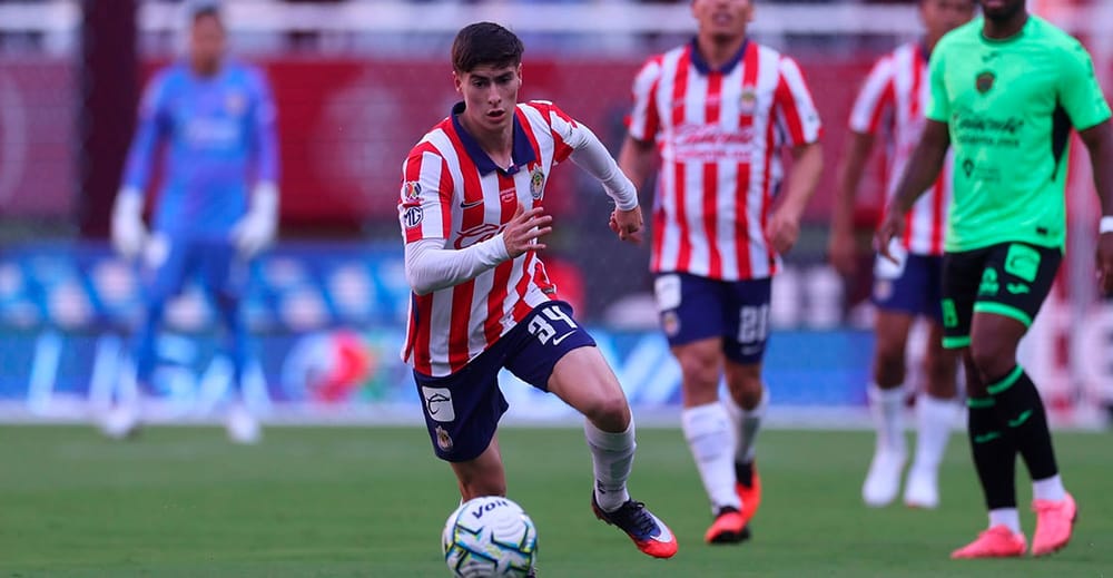 La “Hormiga” y 3 jugadores más de Chivas rechazan el Juego de Estrellas de la Liga MX y MLS imagen del post