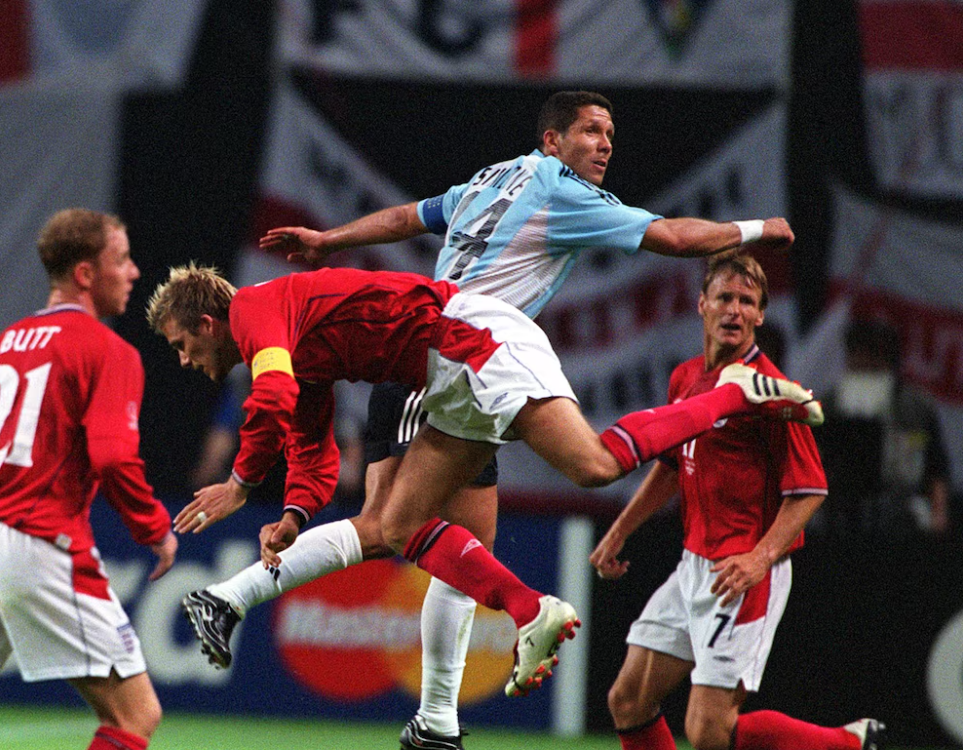 Beckham hizo las paces con el Cholo Simeone y vio desde el palco otra eliminación ante Argentina imagen del post