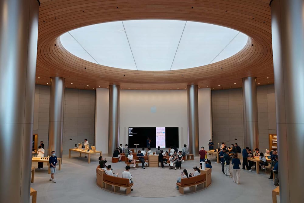 Apple conquista el mercado chino: recibe luz verde para su IA y las acciones se disparan a máximos históricos imagen del post