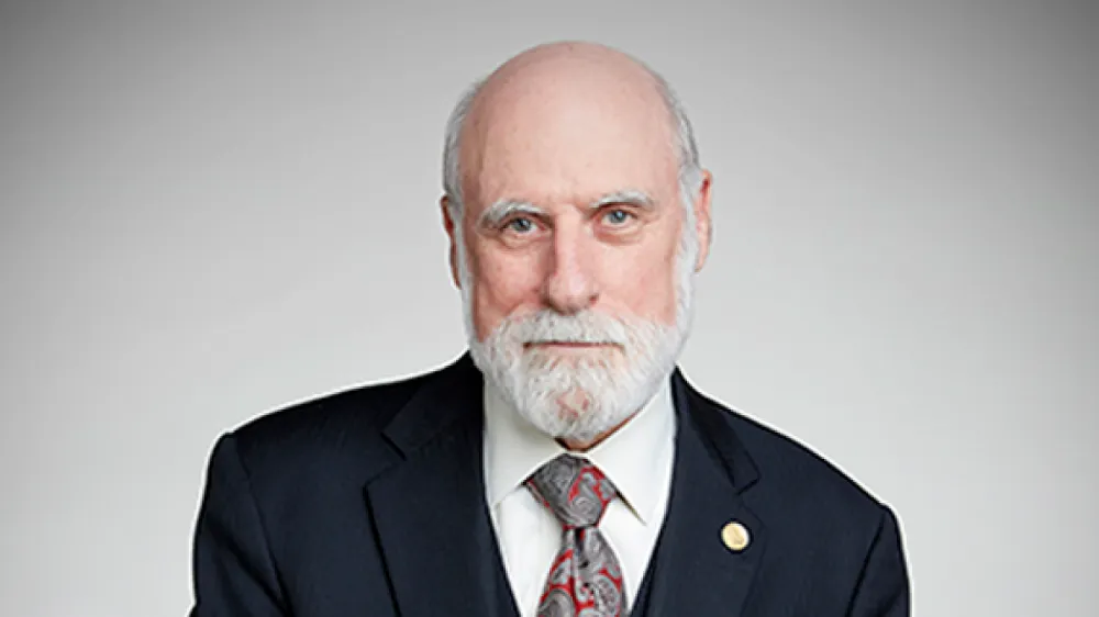 Vint Cerf, el 'padre de internet', se retira de Google tras más de 20 años como evangelista jefe imagen del post