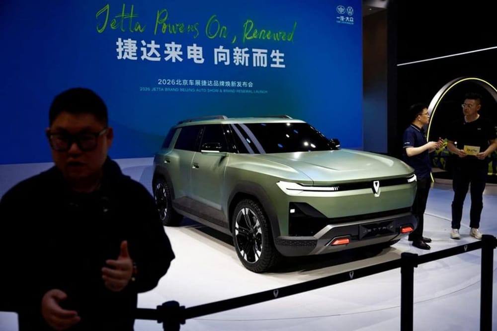 Derrumbe en China: VW, BMW y Mercedes sufren caídas de más del 30% en sus ventas imagen del post