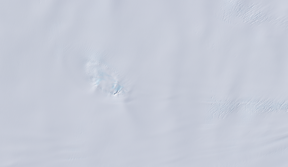 El 'colibrí' de la Antártida es un cerro bajo el hielo, y NISAR ya abrió sus datos al público imagen del post