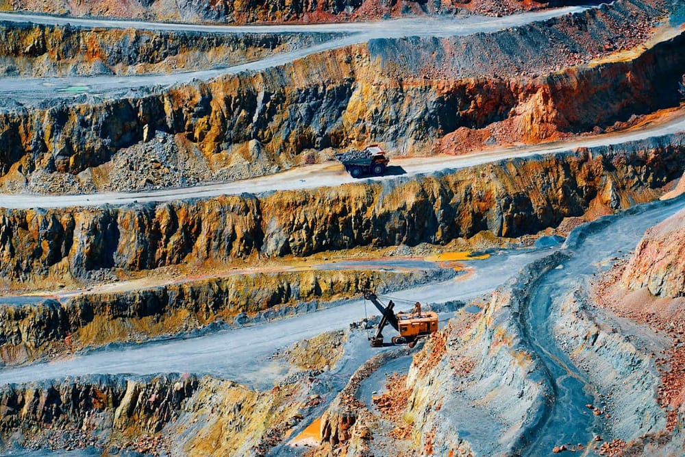 El capital privado retrocede en la minería de transición: la inversión global cayó un 9% en 2025, según la AIE imagen del post