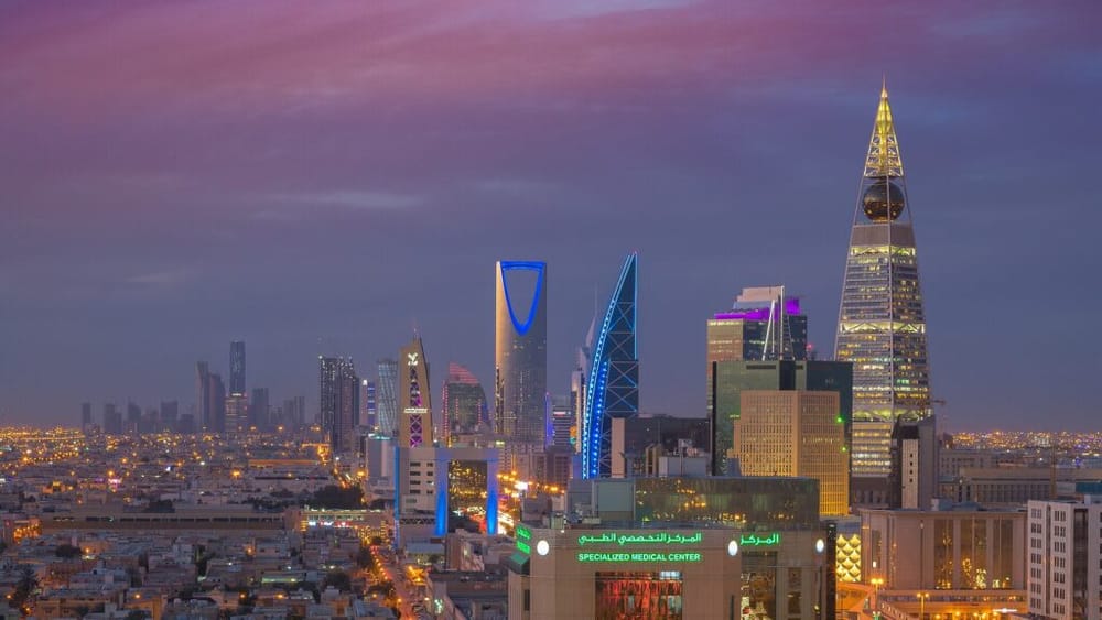 El choque entre Arabia Saudita y Emiratos Árabes Unidos obliga a Wall Street a elegir bando ante un botín de 3 billones de dólares imagen del post