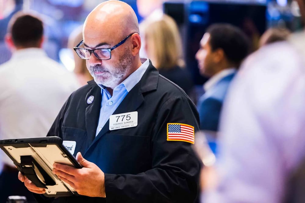 El empleo en EE. UU. se enfría y alivia a la Fed en medio de un fuerte desplome de los chips en Asia imagen del post