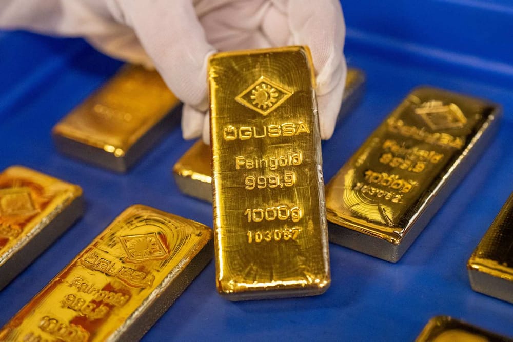 El precio del oro se dispara sobre los 4,000 dólares tras el mayor desplome de la inflación en EE. UU. desde 2020 imagen del post