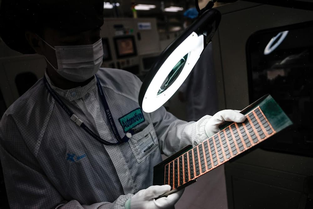 El rally de los chips se frena: Wall Street tiembla ante señales de una burbuja de inteligencia artificial imagen del post