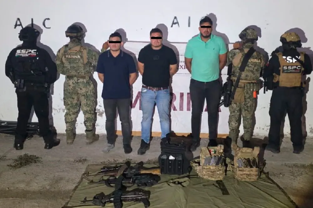 Un marino muerto y 10 agresores abatidos tras dos ataques a la Marina en Sinaloa imagen del post