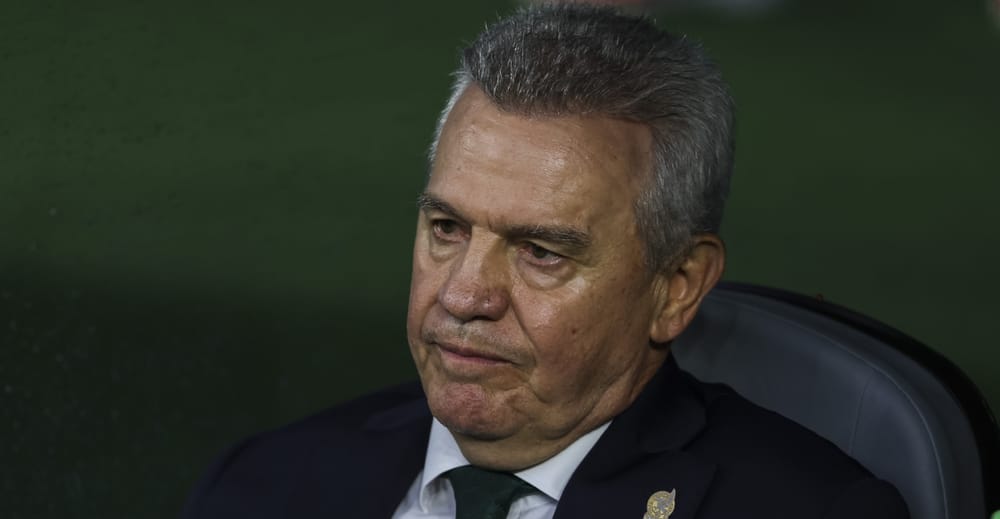 Javier Aguirre deja de ser entrenador de México tras derrota contra Inglaterra imagen del post