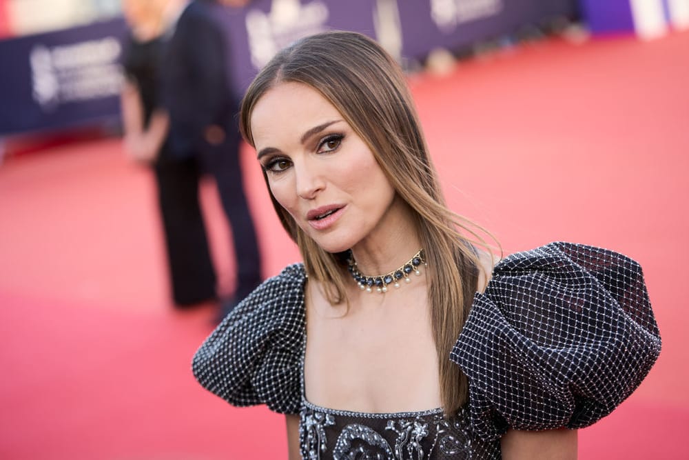 Life of M, la novela de Rachel Cusk que alimenta el rumor sobre Natalie Portman imagen del post