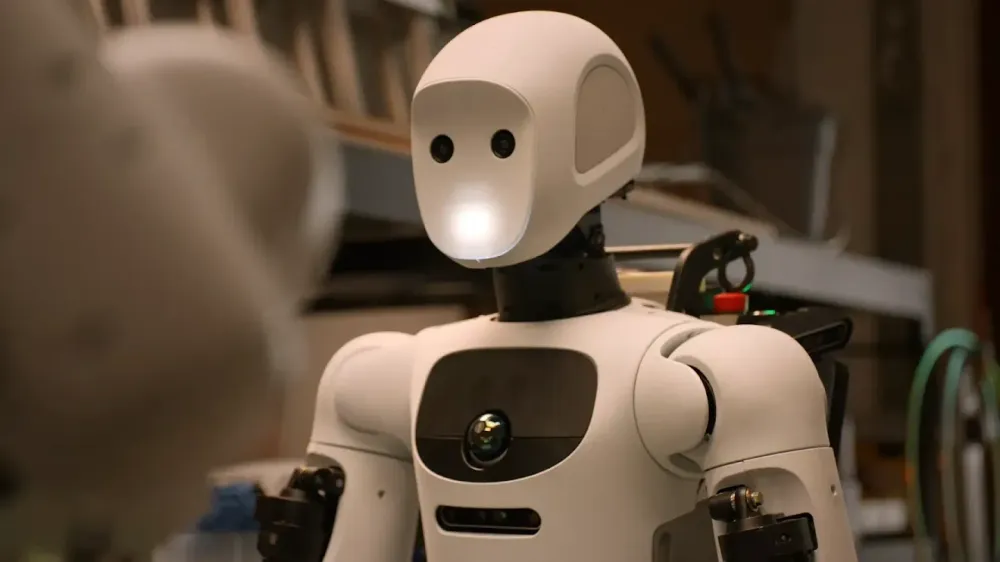 Google DeepMind lanza Gemini Robotics 2: el humanoide camina, las manos aún fallan imagen del post