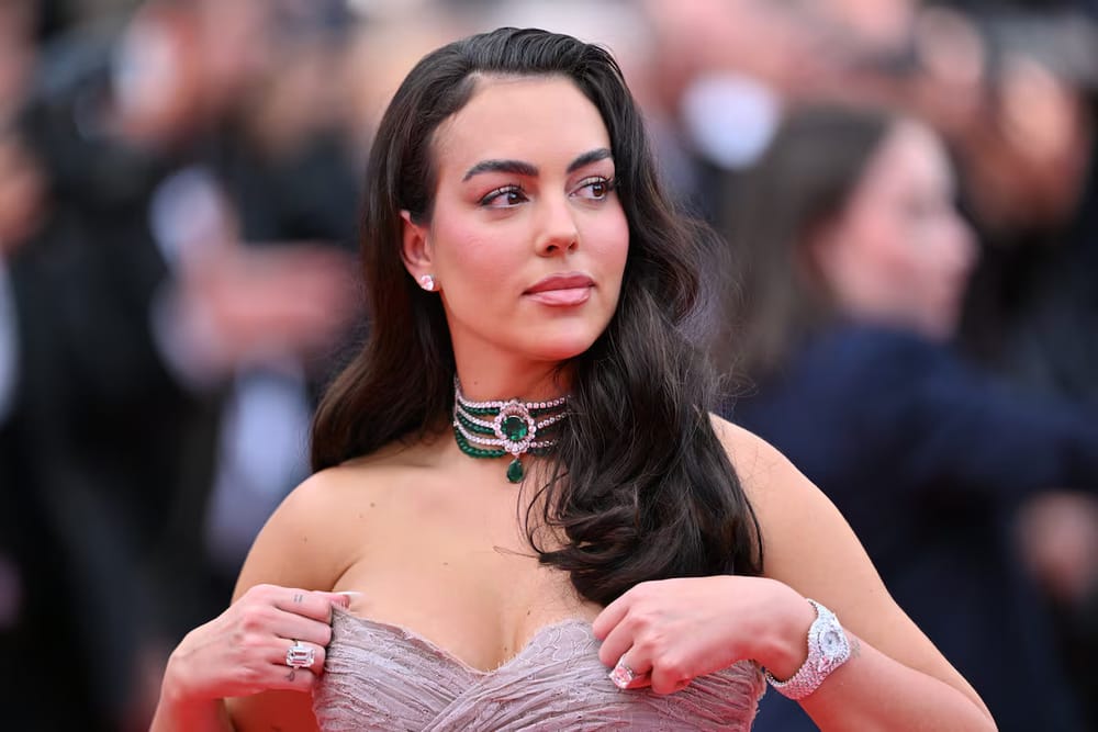 Georgina Rodríguez responde a las críticas sobre su cuerpo: “Amo mis curvas” imagen del post