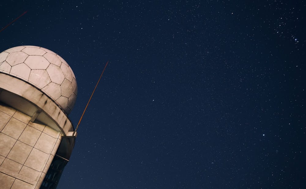 Confirman GJ 523b, una mega-Tierra más masiva que Neptuno y casi sin gas imagen del post