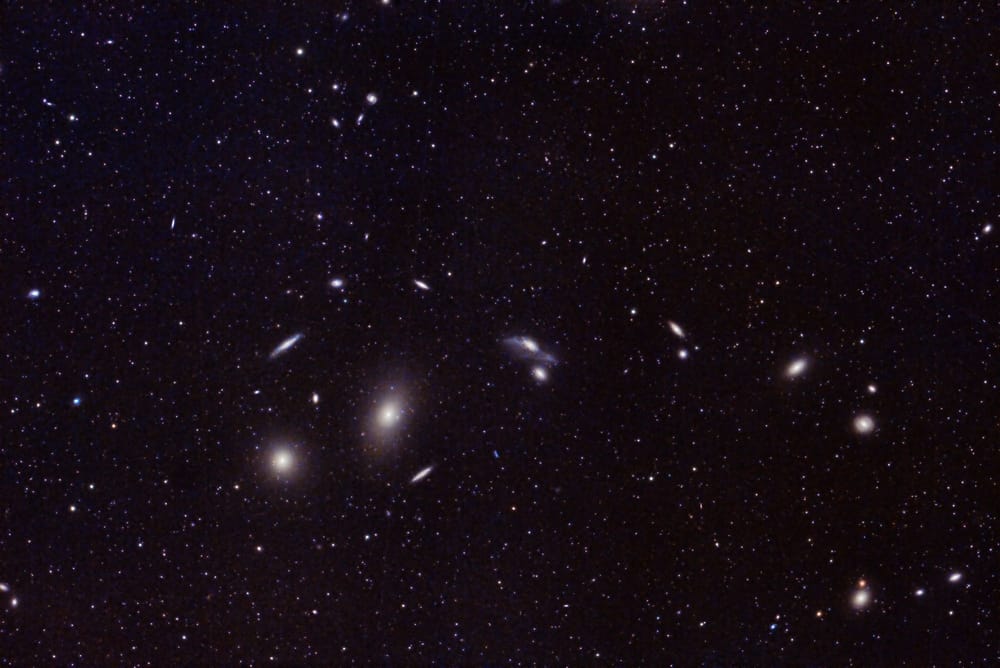 Webb halla evidencia de tres agujeros negros supermasivos en una galaxia del universo temprano imagen del post