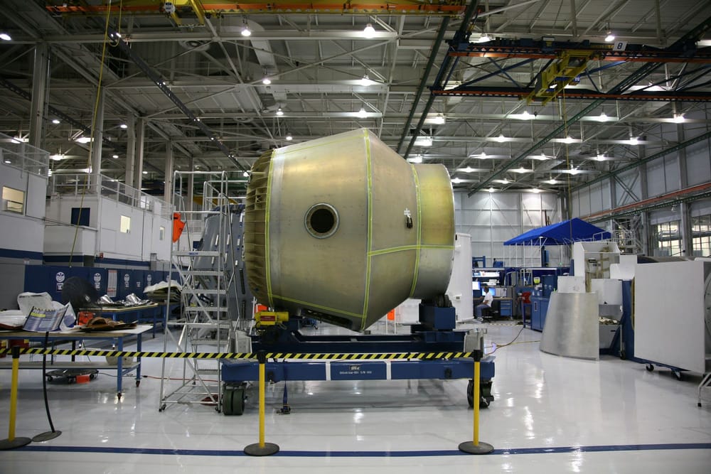 160 millones de dólares y solo 23 empleos: el nuevo edificio de Blue Origin en Florida imagen del post