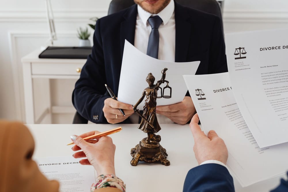 Harvey estrena Tenet, su primer modelo de IA legal, y su base sería china y abierta imagen del post