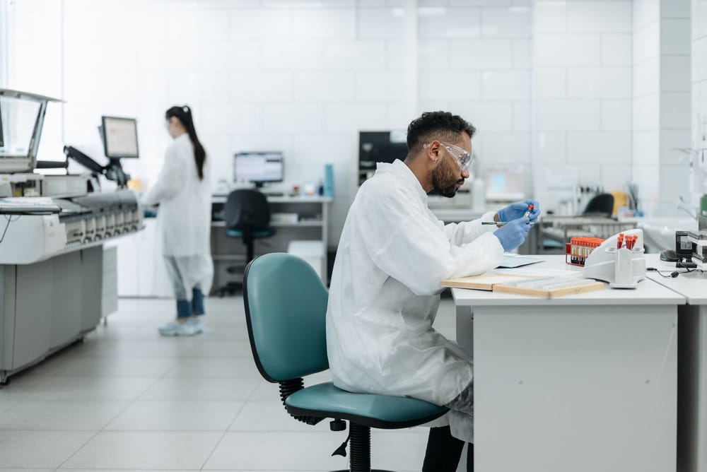 Kevin Weil busca 150 mdd para hacer por su cuenta la ciencia con IA que OpenAI desarmó imagen del post