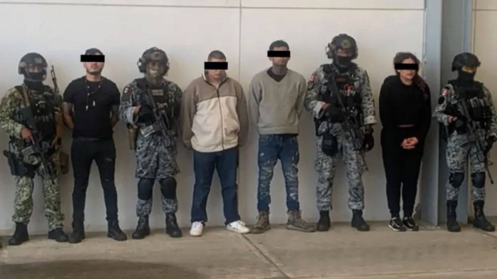 Arrestan a 9 miembro del CJNG en operativo en Michoacán: Incluyendo a la pareja y familiares de “El Tío Lako” imagen del post
