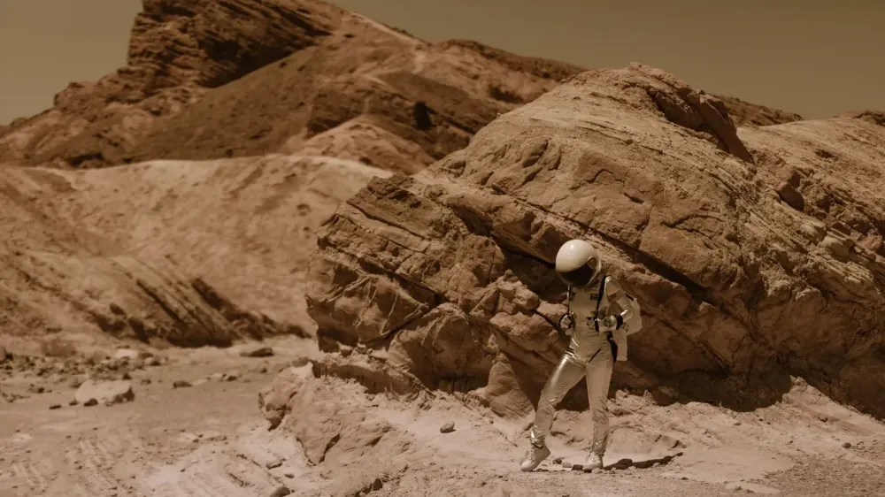 Curiosity llega a 5,000 soles con una postal hecha de dos momentos de Marte imagen del post