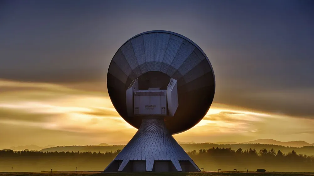 El mismo satélite ve pesca ilegal y movimientos de tropas: la OCDE lo advirtió en febrero imagen del post