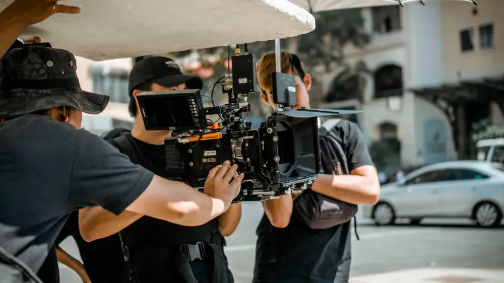 Katzenberg y el exjefe de Sora preparan su propia IA de video para cineastas imagen del post