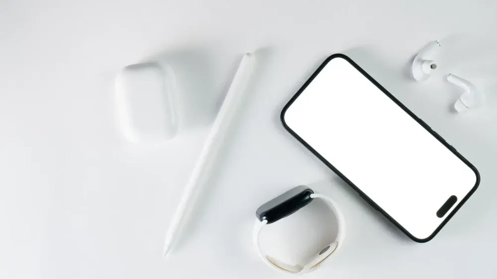 Mark Gurman: el iPhone Duo abre la era de IA de Apple y Siri será la llave imagen del post