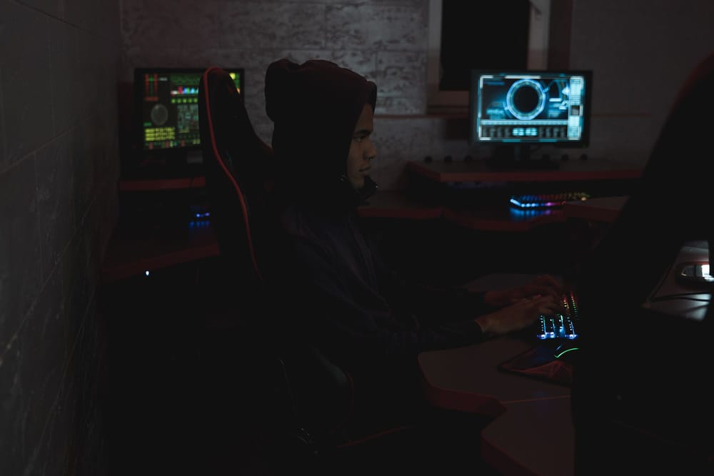 OpenAI declara a Astra riesgo cibernético crítico y las cifras que publicó no son las de producción imagen del post