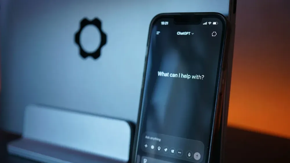 PrismML comprime Qwen3.8-27B a 5.9 GB, pero el 98.2% necesita contexto imagen del post