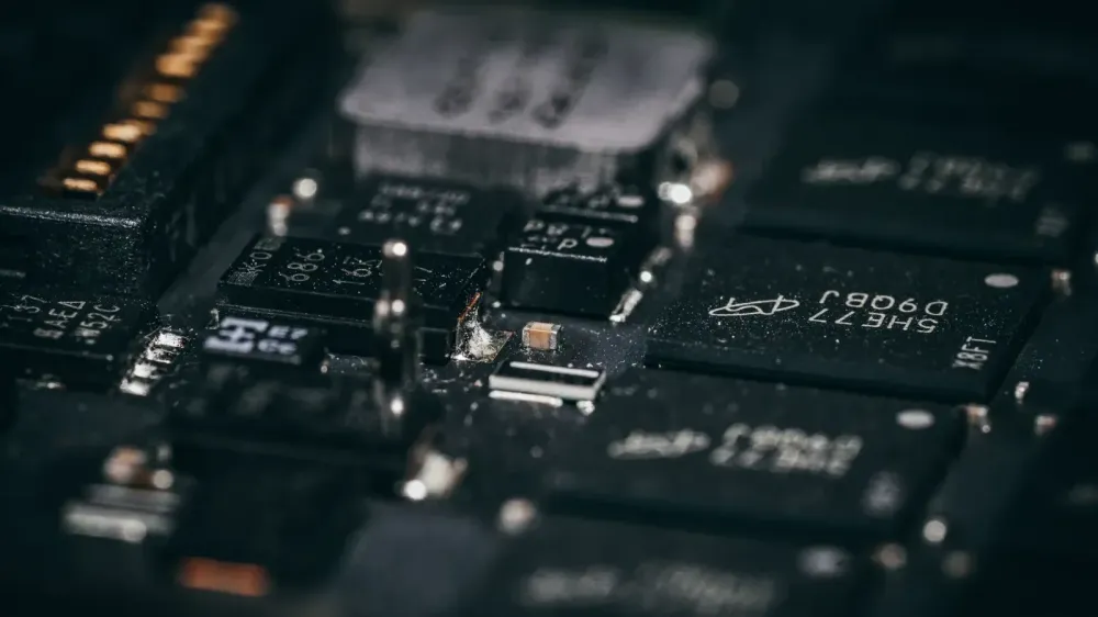 Qualcomm parte en dos su chip estrella: Snapdragon 8 Elite Gen 6 y Extreme, a 5 GHz imagen del post
