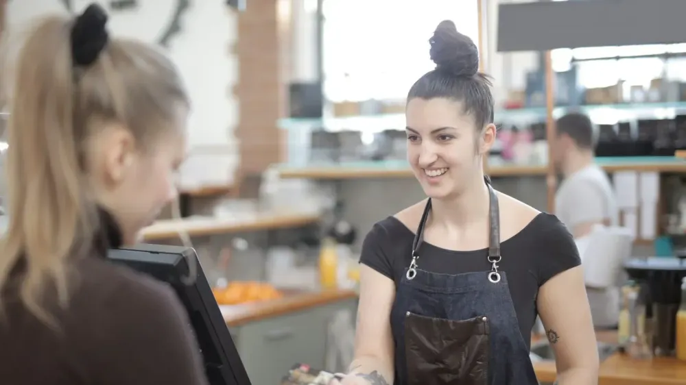 Revolut prueba pagar el café con la cara en Londres; esto es lo que guarda de tu foto imagen del post