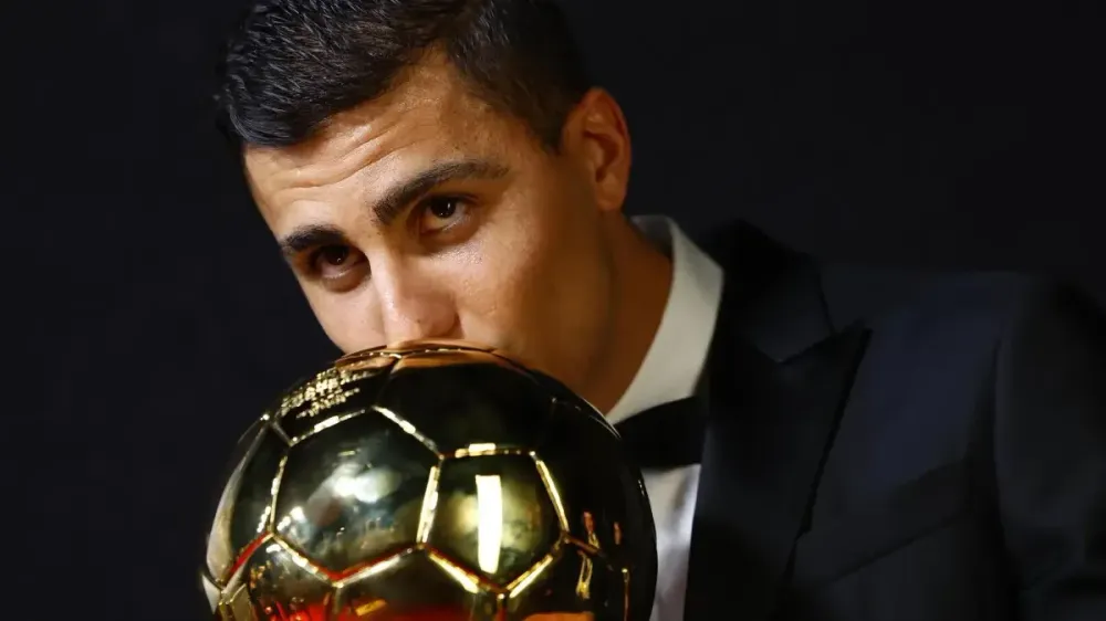 Rodri ¿manda una indirecta?: “El Balón de Oro no depende de lo que uno salga a decir” imagen del post