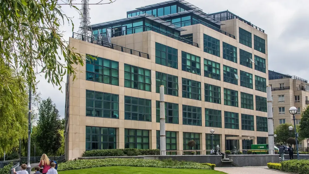 Acusan de antisemitismo a un hotel de Dublín por cancelar 70 habitaciones imagen del post