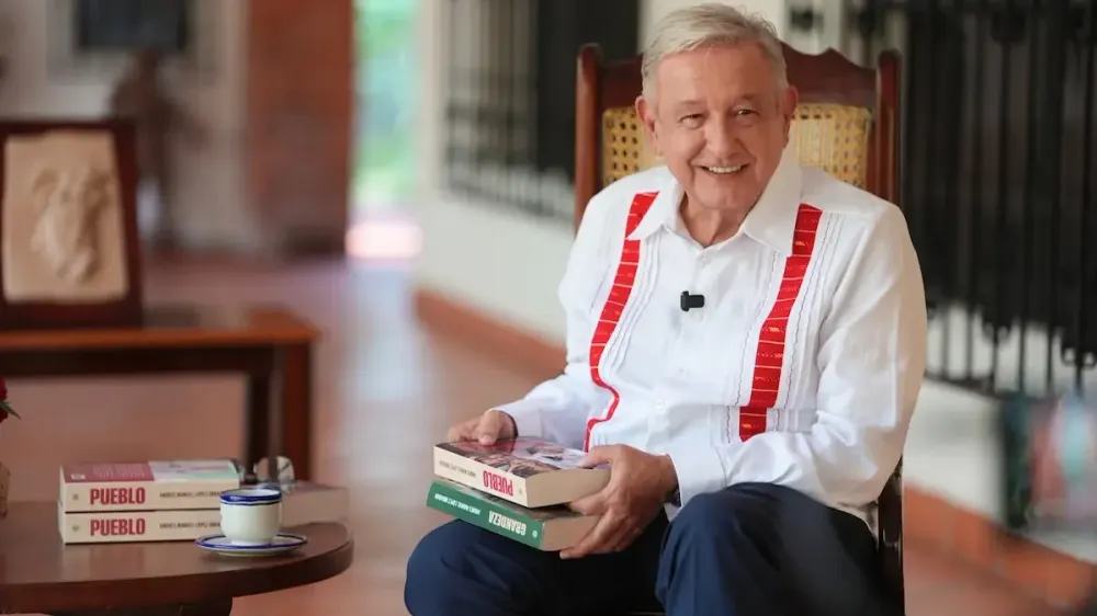 AMLO sale del exilio para anunciar su nuevo libro ¿Desviará la atención contra Andy? imagen del post