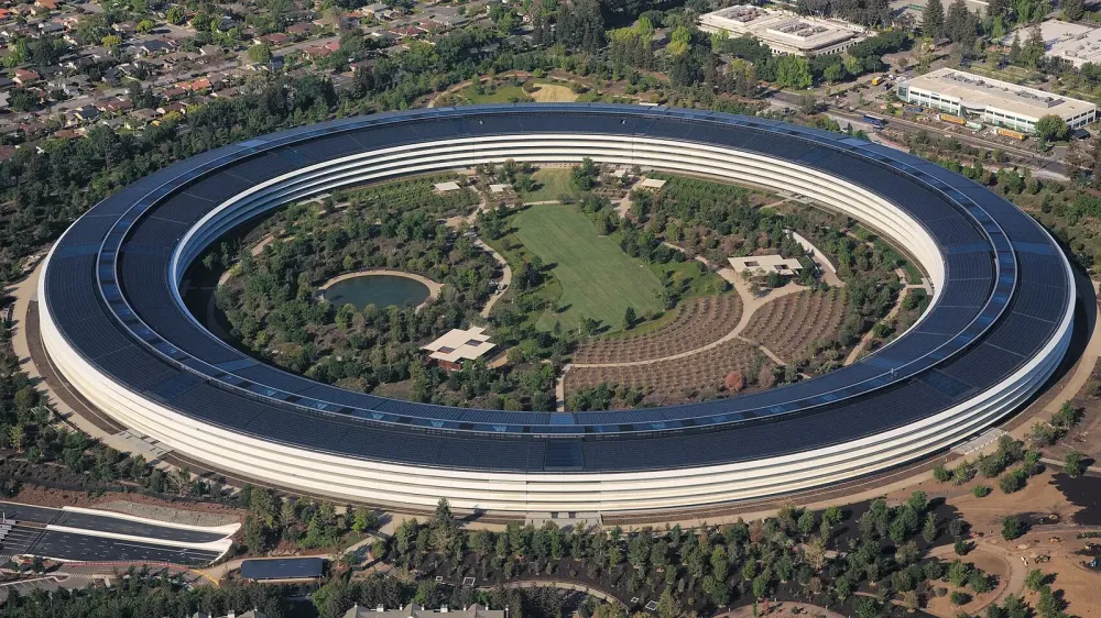 Apple nombra a Steve Smith jefe de adquisiciones y refuerza su área de servicios imagen del post