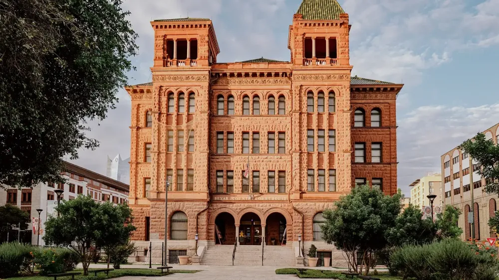 Demandan a Texas por retrasos en más de 500,000 registros electorales imagen del post