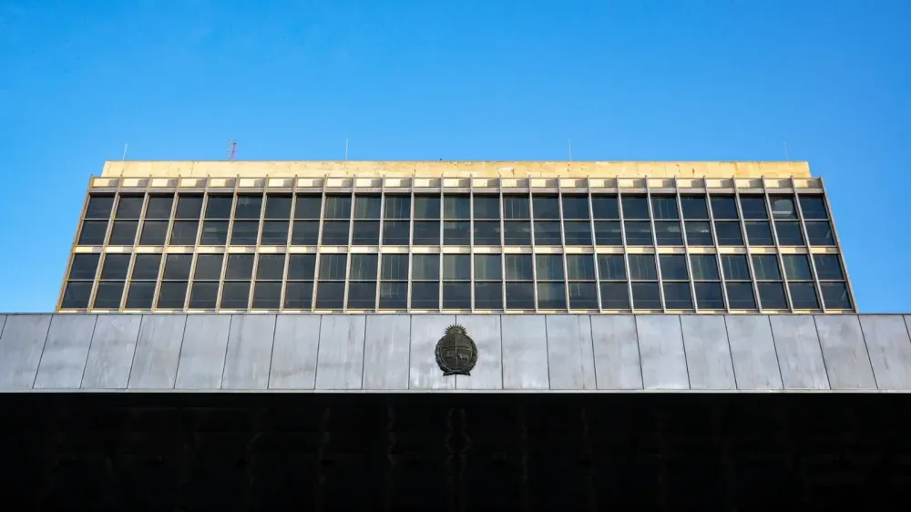 El FBI aparta a un contratista tras la filtración y señala un parche omitido imagen del post