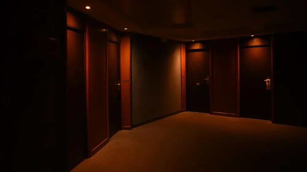 El guionista de Resident Evil Requiem adelanta que el DLC profundizará en Spencer imagen del post