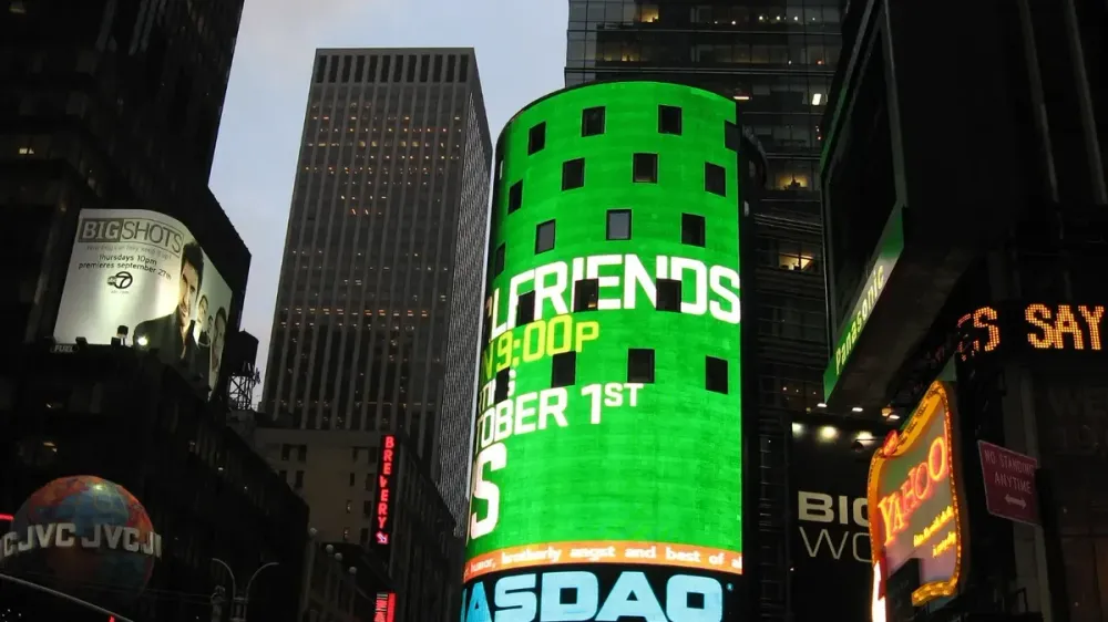 El Nasdaq cierra en récord pese al alza del rendimiento del Tesoro a diez años imagen del post
