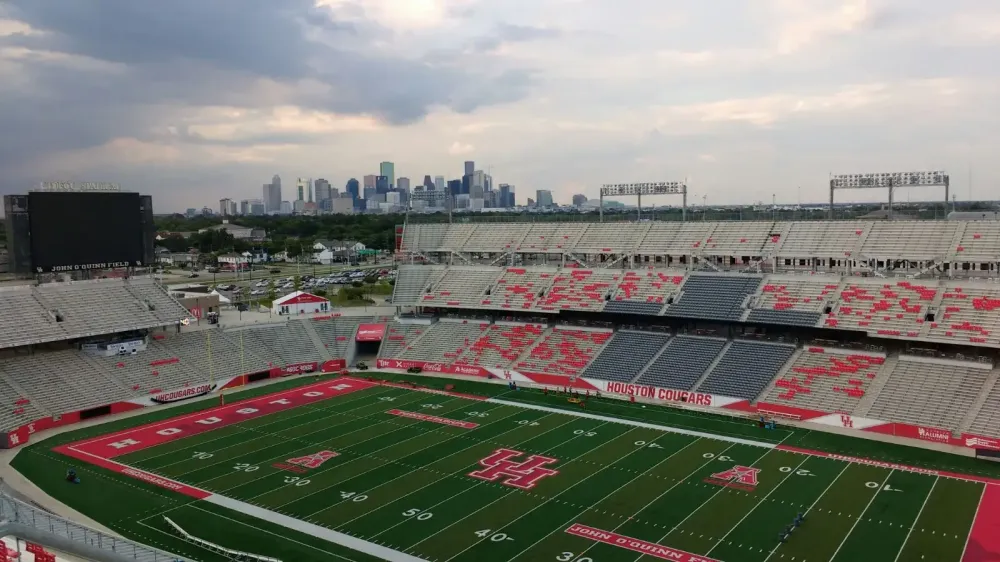 Houston estrena 10 diseños de cascos del sistema solar ante UCF imagen del post