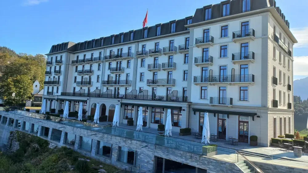 Irán frena su viaje a Suiza y pone en riesgo el acuerdo con EE. UU. por los ataques israelíes en el Líbano imagen del post