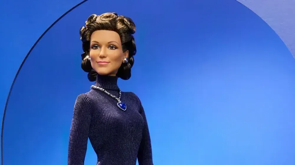 Mattel convierte en Barbie a Céline Dion con su vestido de los Oscar de 1998 imagen del post