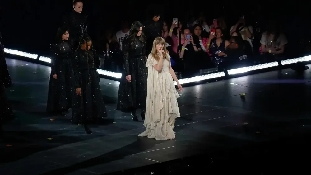Taylor Swift no fue vista en el Chiefs-Raiders tras su aparición en SNL imagen del post