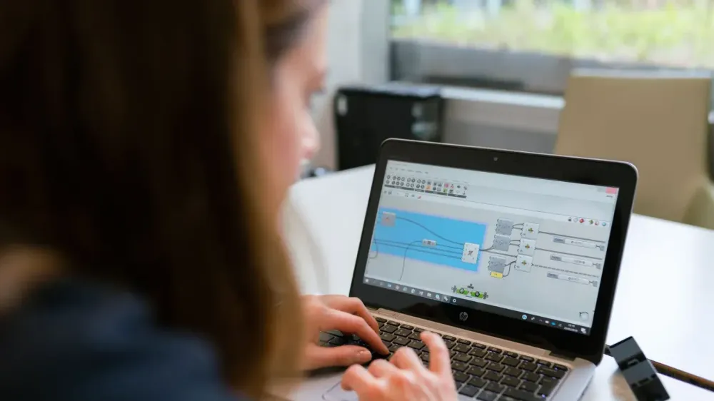 TypeSafe reporta uso de Jev en cerca del 25% de las Fortune 500 imagen del post